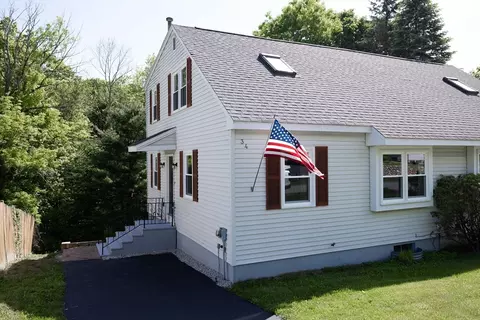 34 A Parsons Hill Dr #A, Worcester, MA 01603