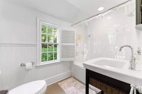 137 Chalmers St, Springfield, MA 01118 photo 15