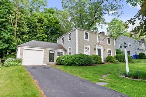 137 Chalmers St, Springfield, MA 01118 photo 33