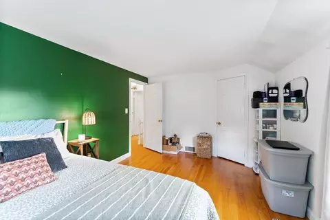 137 Chalmers St, Springfield, MA 01118 photo 24