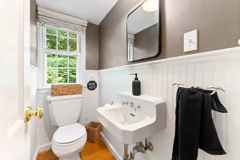 137 Chalmers St, Springfield, MA 01118 photo 14