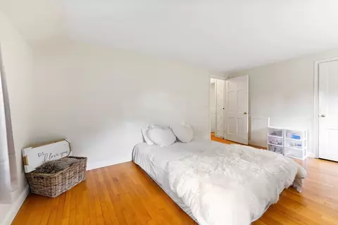 137 Chalmers St, Springfield, MA 01118 photo 27