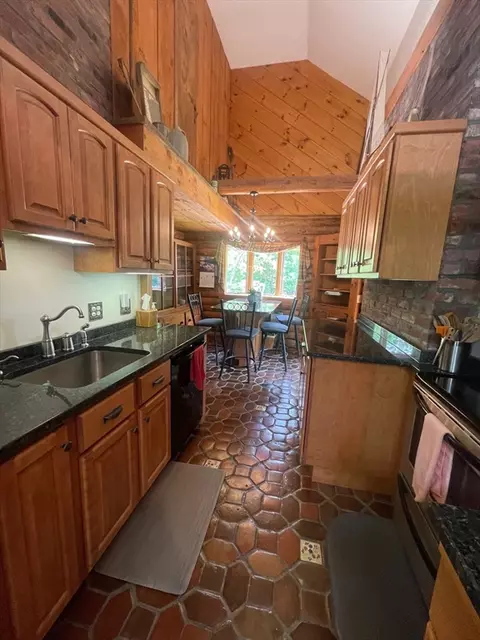 Kitchen - 11 Samuel Dr, Phillipston, MA 01331 photo 1 of 3