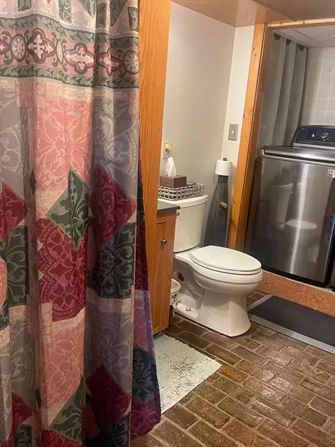 Bath - 11 Samuel Dr, Phillipston, MA 01331 photo 2 of 2