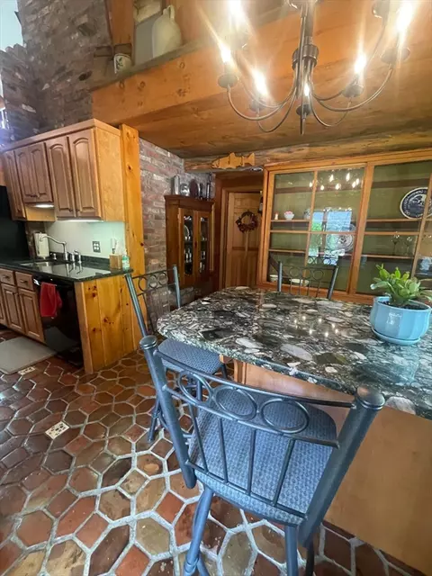Kitchen - 11 Samuel Dr, Phillipston, MA 01331 photo 2 of 3