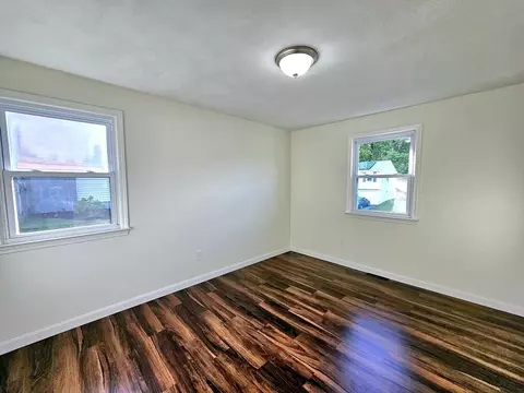 Bedroom - 6 Neel Rd, Worcester, MA 01605 photo 3 of 4