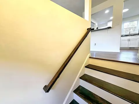 Entry Way - 6 Neel Rd, Worcester, MA 01605 photo 3 of 3