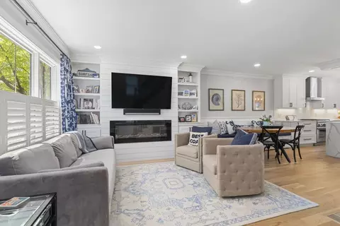 Living - 526 E 8th St, Boston, MA 02127 photo 1 of 2