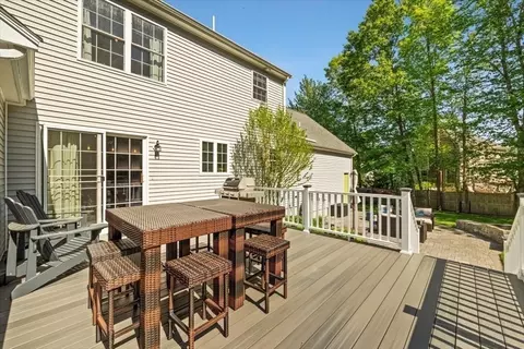237 Whippoorwill Dr, Raynham, MA 02767 photo 7