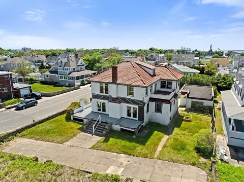 267 Beach Ave, Hull, MA 02045 photo 4