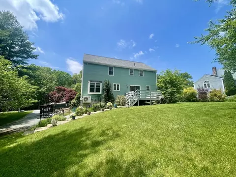 37 Brookside Dr, Uxbridge, MA 01569 photo 8