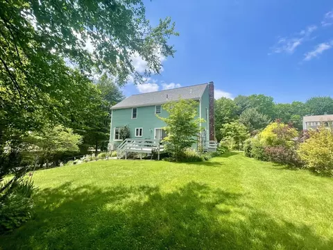 37 Brookside Dr, Uxbridge, MA 01569 photo 3