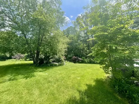 37 Brookside Dr, Uxbridge, MA 01569 photo 5