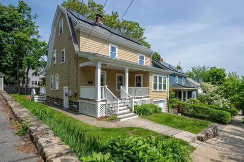 71 Menotomy Rd, Arlington, MA 02476