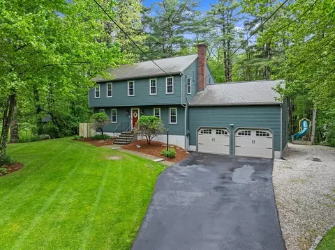 5 Geneseo Cir, Milford, MA 01757