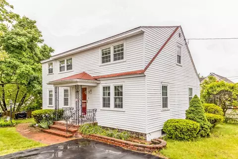 37 So Bowdoin St, Lawrence, MA 01843
