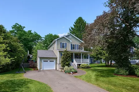 46 Upland Rd, Northampton, MA 01053