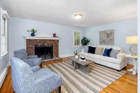 17 Squirrel Hill Ln, Hingham, MA 02043 photo 11