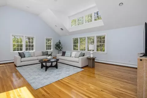 17 Squirrel Hill Ln, Hingham, MA 02043 photo 8
