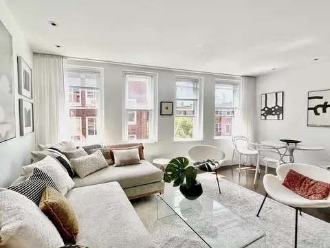 15 Charter St #4, Boston, MA 02113