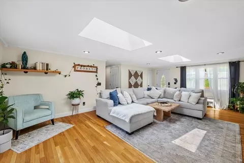 Living - 7 Peaceful Ln, Wareham, MA 02538 photo 4 of 4