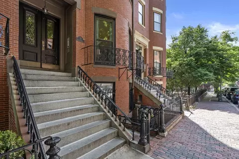 77 Waltham St #6, Boston, MA 02118