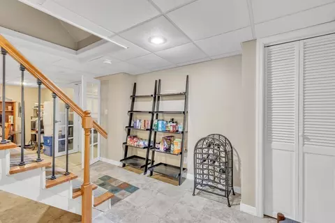 Entry Way - 125 E Allen Ridge Rd, Springfield, MA 01118 photo 1 of 2