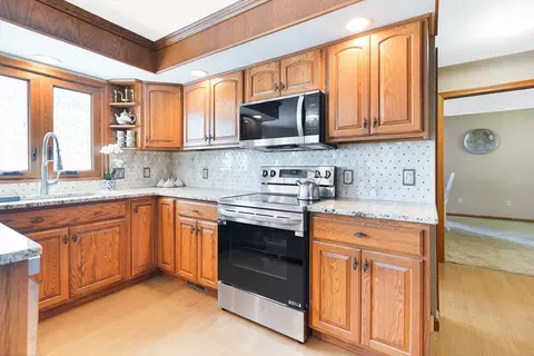 5 Flower St, Springfield, MA 01118 photo 20