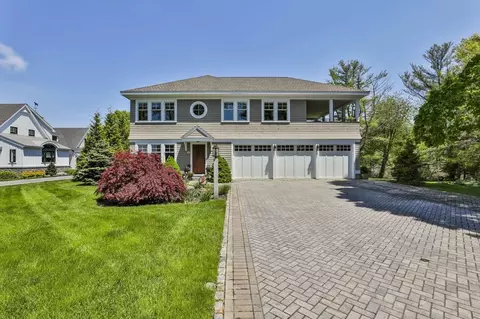 10 Friedenfels, Salisbury, MA 01952
