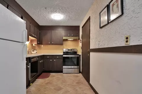 Kitchen - 294 Codman Hill Rd #33F, Boxborough, MA 01719 photo 1 of 3
