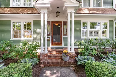 83 Maynard Rd, Northampton, MA 01060