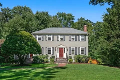 134 Washington St, Sherborn, MA 01770