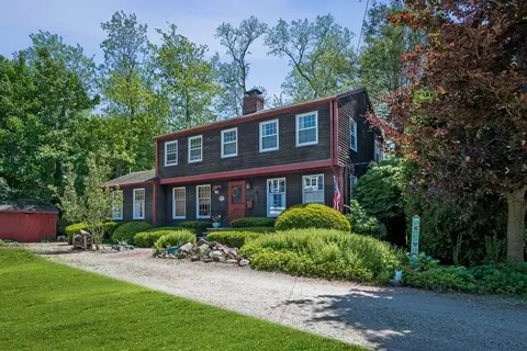 3 East Rd, Marblehead, MA 01945