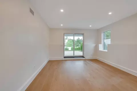 81 Summit Ave, Brookline, MA 02446 photo 33