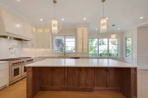 81 Summit Ave, Brookline, MA 02446 photo 7