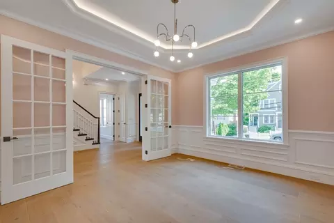 81 Summit Ave, Brookline, MA 02446 photo 5