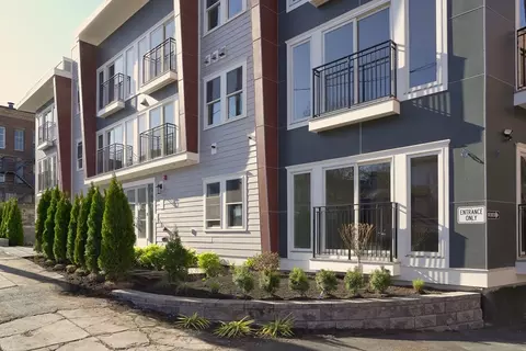 21 Glen Rd #5, Jamaica Plain, MA 02130