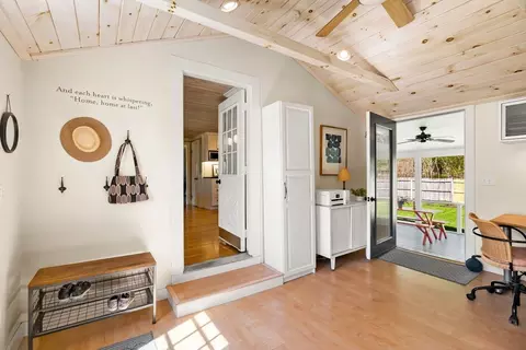 Entry Way - 36 Hobbs Rd, Hampton, NH 03842 photo 1 of 3