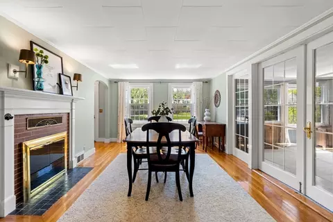 Dining - 36 Hobbs Rd, Hampton, NH 03842 photo 2 of 4