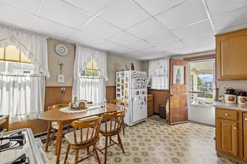 30 Peirce Ave, Everett, MA 02149 photo 32