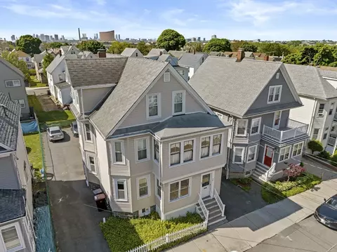 30 Peirce Ave, Everett, MA 02149 photo 2
