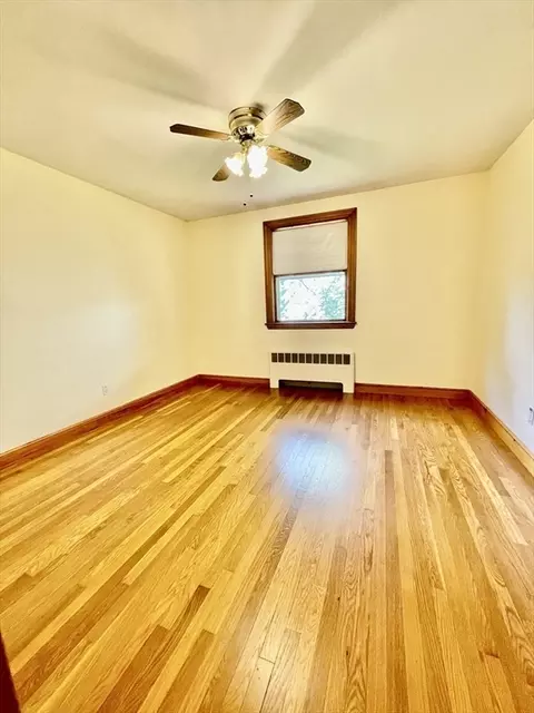 Bedroom - 109 Lindbergh Ave, Needham, MA 02494 photo 3 of 4