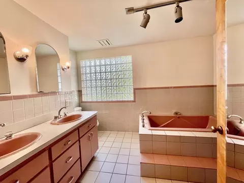 Bath - 109 Lindbergh Ave, Needham, MA 02494 photo 1 of 2