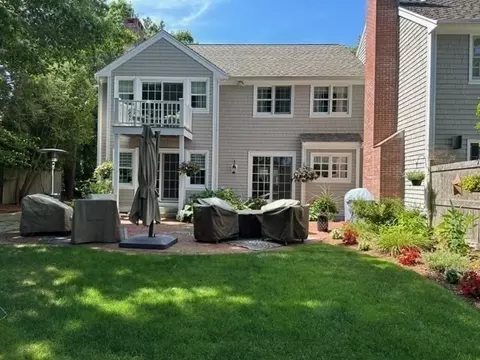 Exterior - 201 Dunrobin Rd #201, Mashpee, MA 02649 photo 7 of 7
