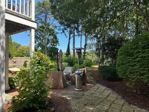 Exterior - 201 Dunrobin Rd #201, Mashpee, MA 02649 photo 5 of 7
