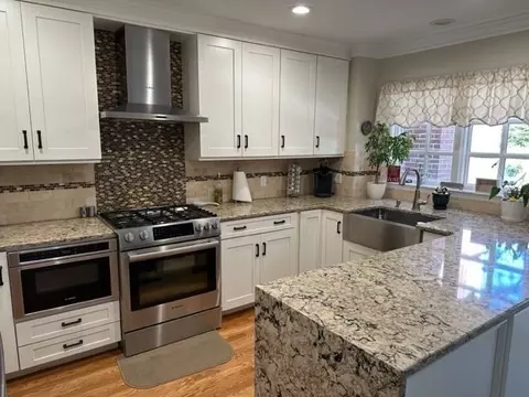 Kitchen - 201 Dunrobin Rd #201, Mashpee, MA 02649 photo 1 of 2