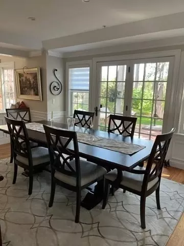 Dining - 201 Dunrobin Rd #201, Mashpee, MA 02649 photo 2 of 3