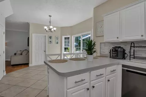 48 Overledge Dr, Derry, NH 03038 photo 19