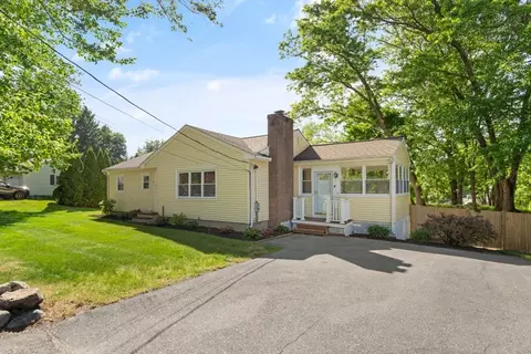 Exterior - 371 Franklin St, Reading, MA 01867 photo 1 of 12
