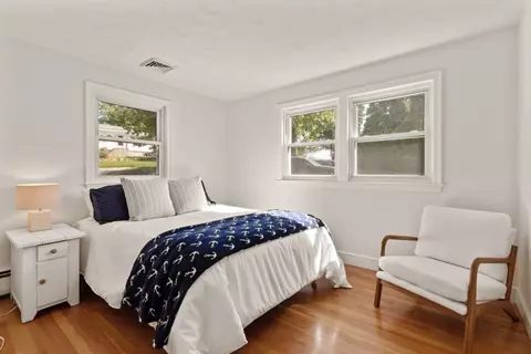 Bedroom - 371 Franklin St, Reading, MA 01867 photo 1 of 3